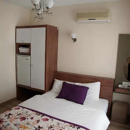 Marina Bed & Breakfast